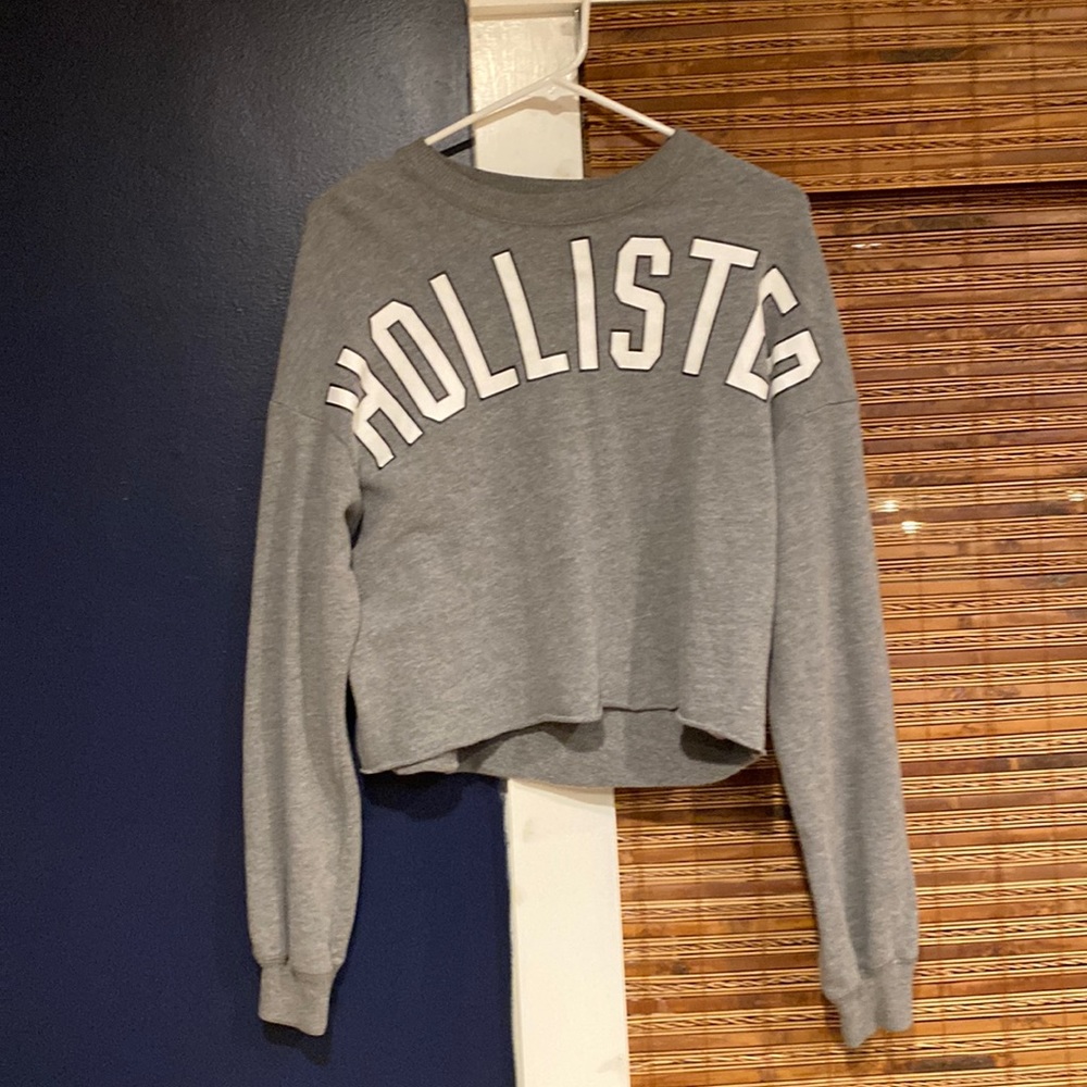 Hollister comfy crop tee